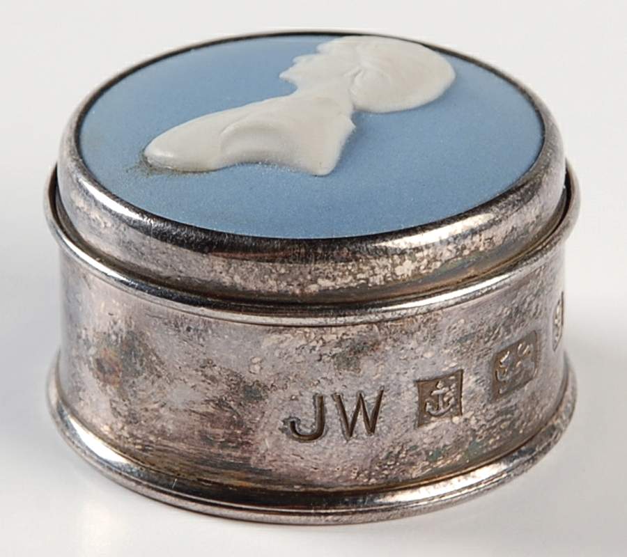Jasperware Royalty Giftware Pill Box by Wedgwood-1