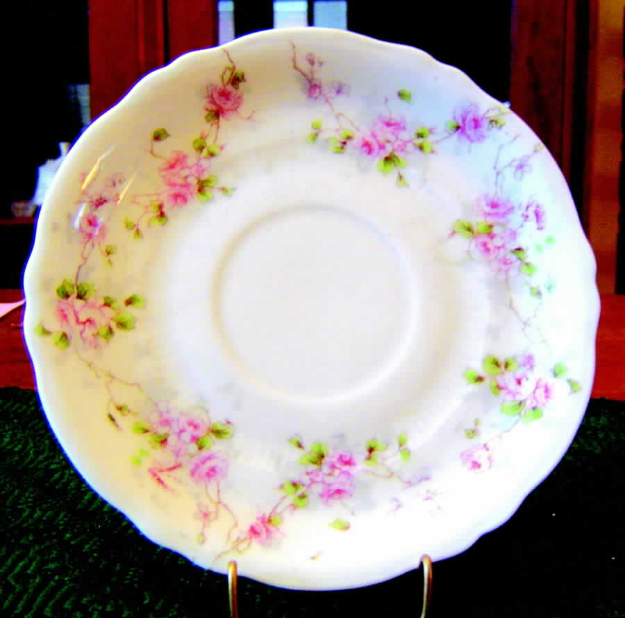 1564 Saucer by Imperial China Austria-1