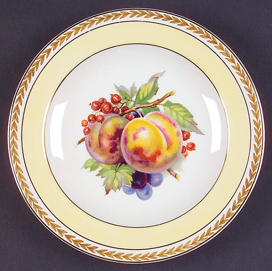 CRD172 Luncheon Plate by Crown Ducal-1