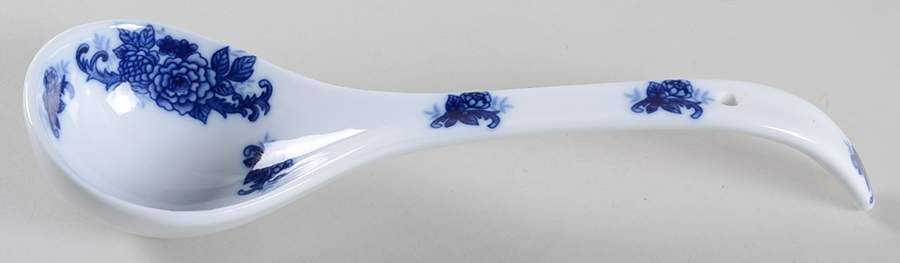 Blue And White Tureen Ladle by Cracker Barrel-1