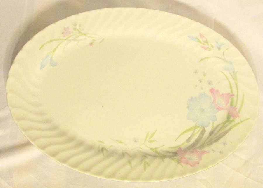 UP11 14" Oval Serving Platter by Universal Porcelain Company-1