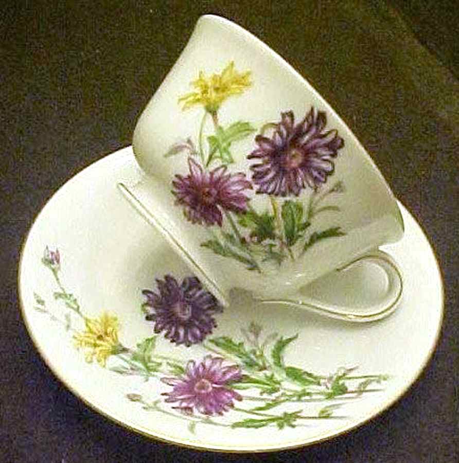 Madonna Footed Cup & Saucer Set by Craftsman (Japan)-1
