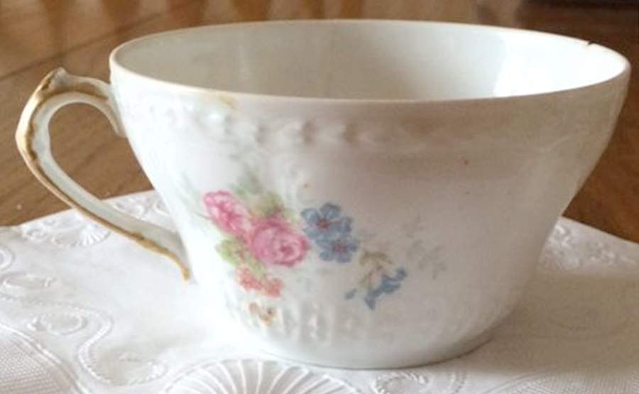 CHF1023 Flat Cup by Charles Field Haviland-1
