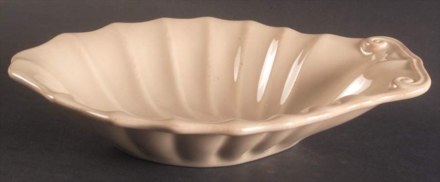 Vintage Port Mocha (Tan) 9" Shell Shaped Dish by Casafina-1