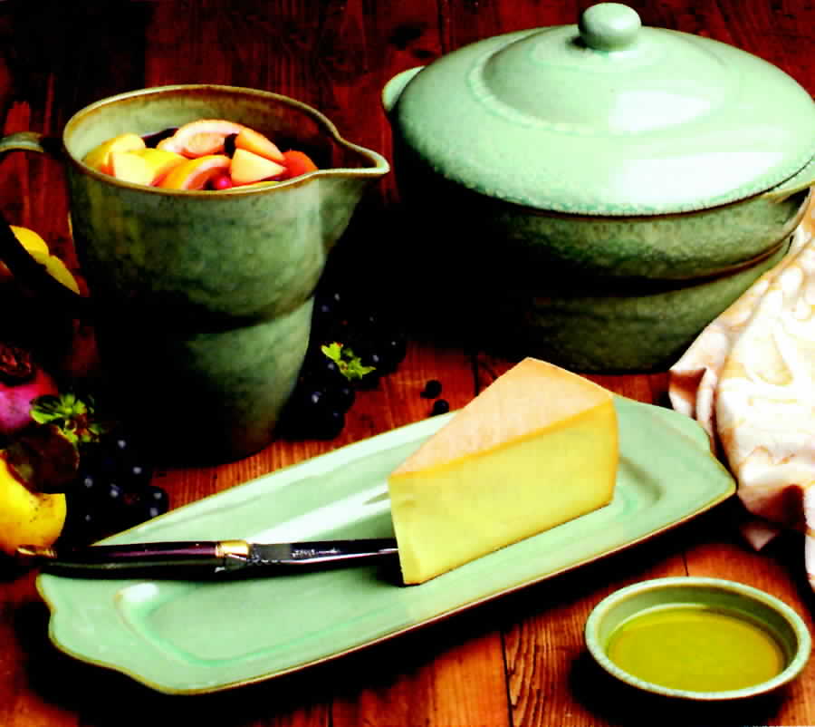 Cafe Capri Sea (Aqua) Lid for 3.5 Quart Round Casserole by Casafina-1