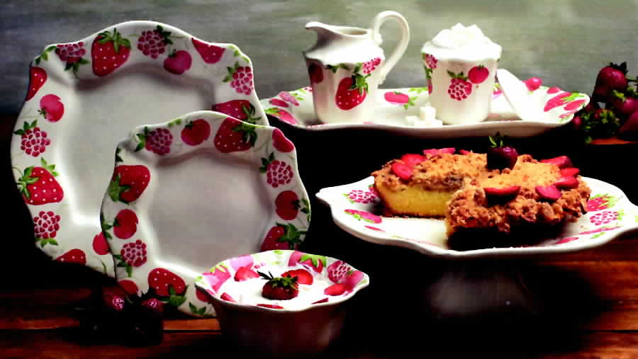 Mixed Berries Dinner Plate by Casafina-1