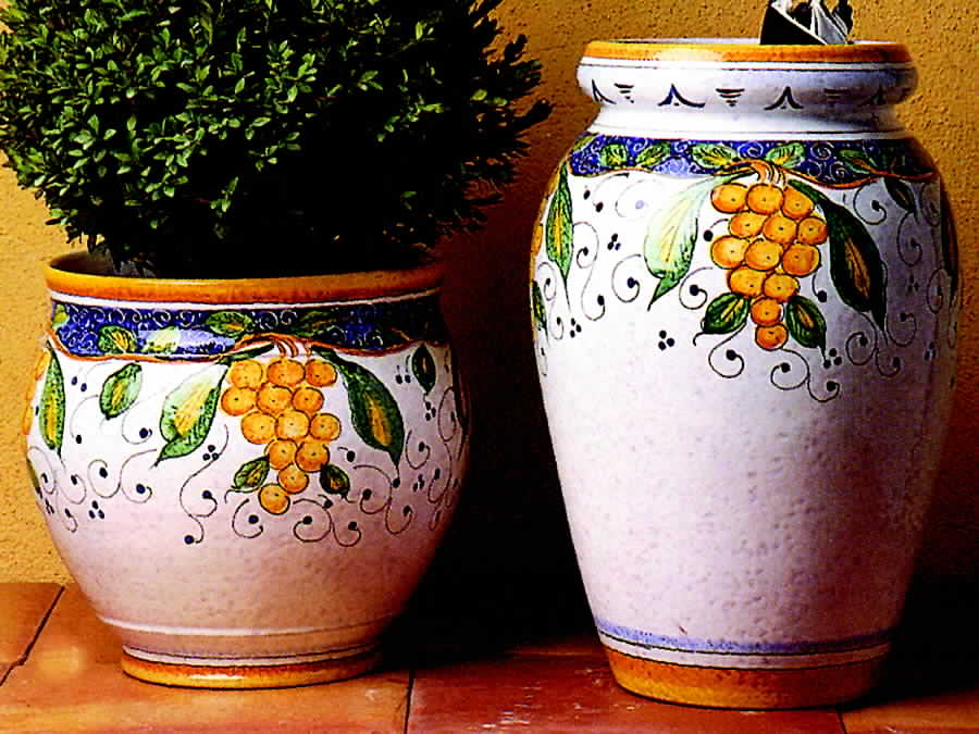 Uva Gialla Umbrella Stand by Casafina-1