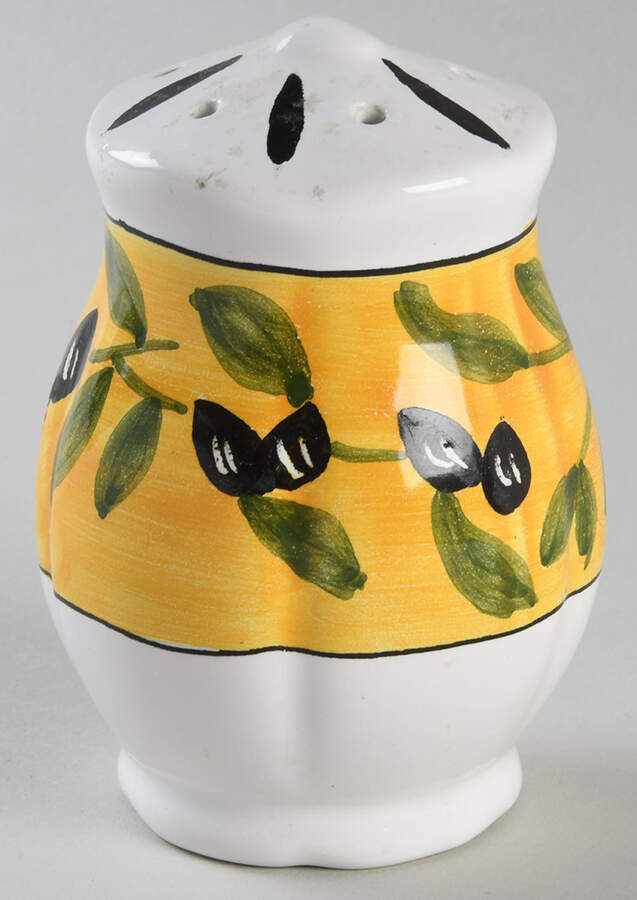 Nazare Pepper Shaker by Casafina-1