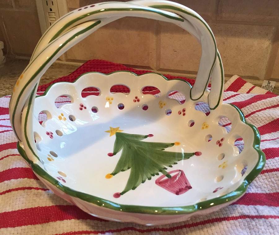 Buon Natale Open Weave Basket by Casafina-1