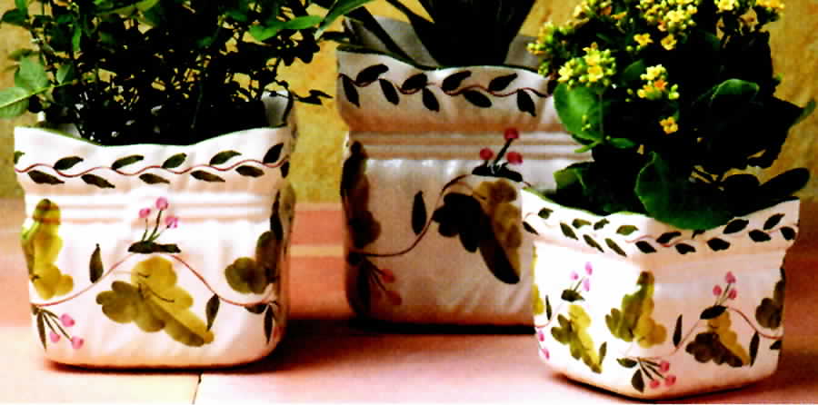 Ivy Garland 8" Cachepot by Casafina-1