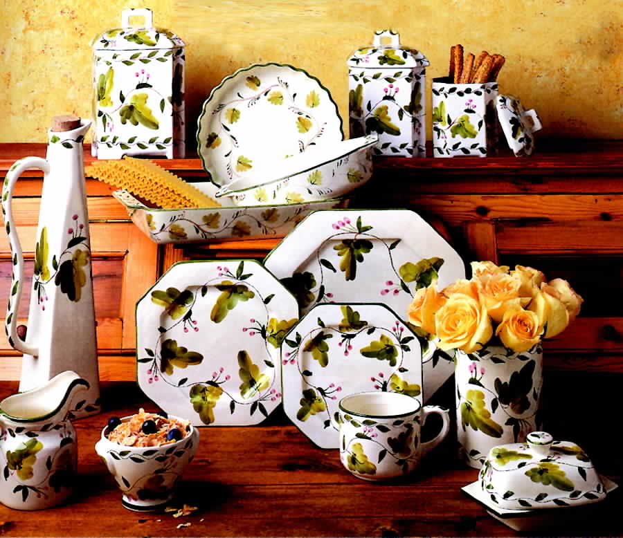 Ivy Garland Dinner Plate by Casafina-1