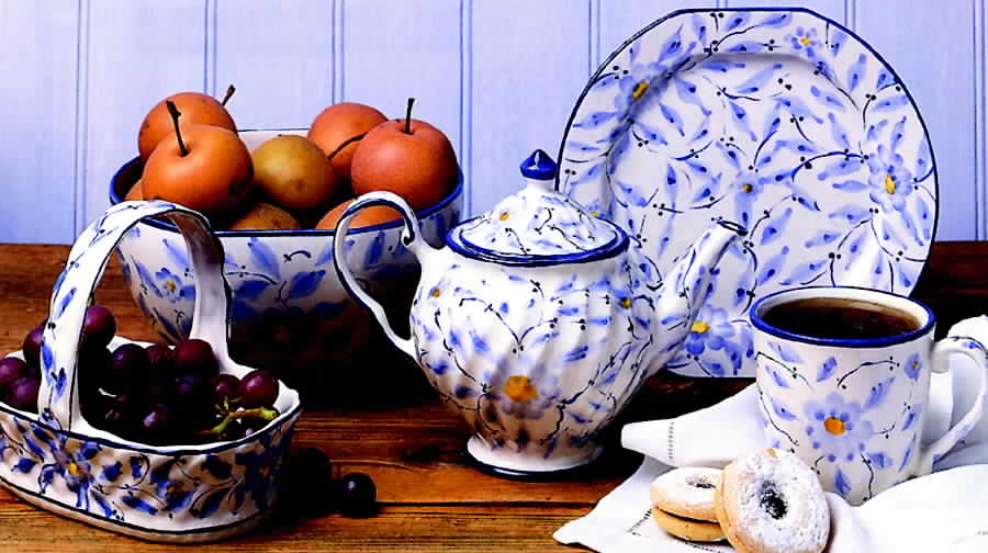 Blue Aster Dinner Plate by Casafina-1