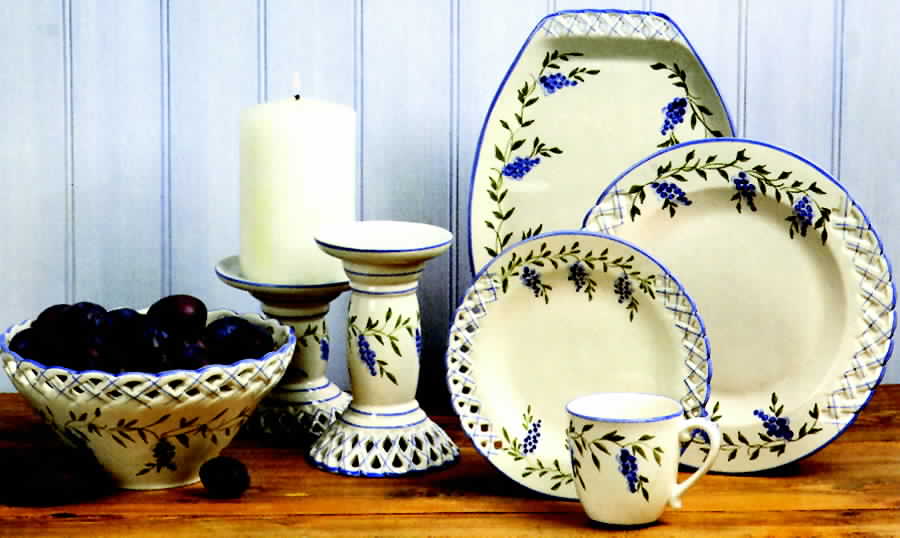 Wisteria Dinner Plate by Casafina-1