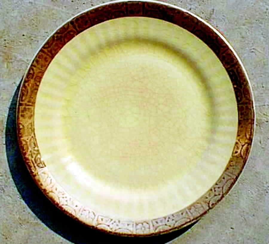 COI75 Bread & Butter Plate by Cronin-1