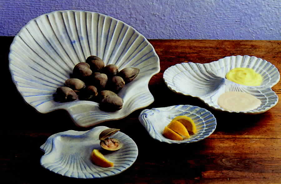 Conchas (Embossed) Service Plate (Charger) by Casafina-1