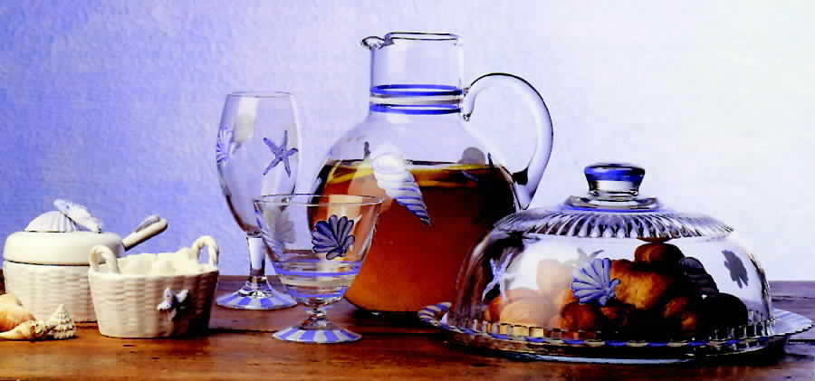 Conchas (Shell Decal) Glassware Wine by Casafina-1