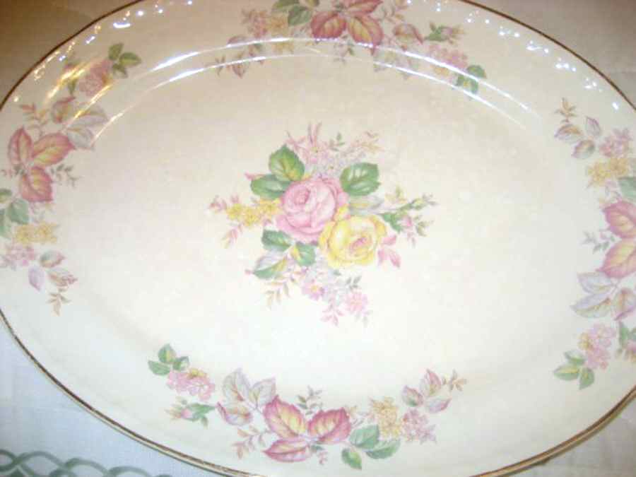 CRO271 14" Oval Serving Platter by Crooksville-1