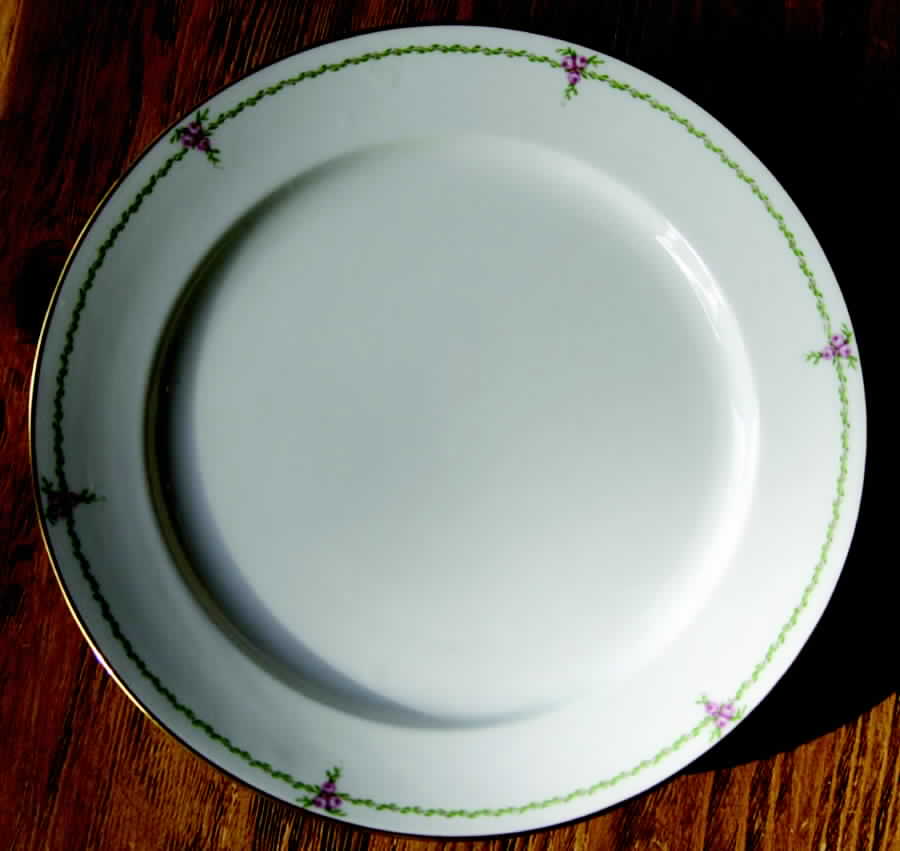 CHF975 Dinner Plate by Charles Field Haviland-1