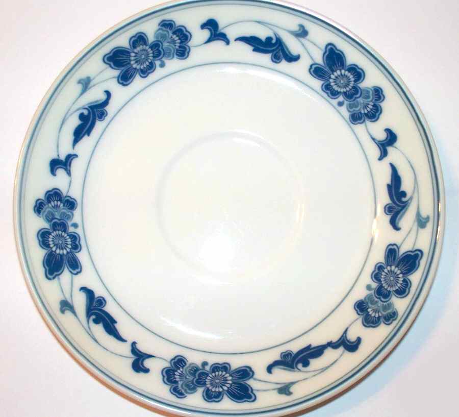 LIL10 Saucer by Liling-1