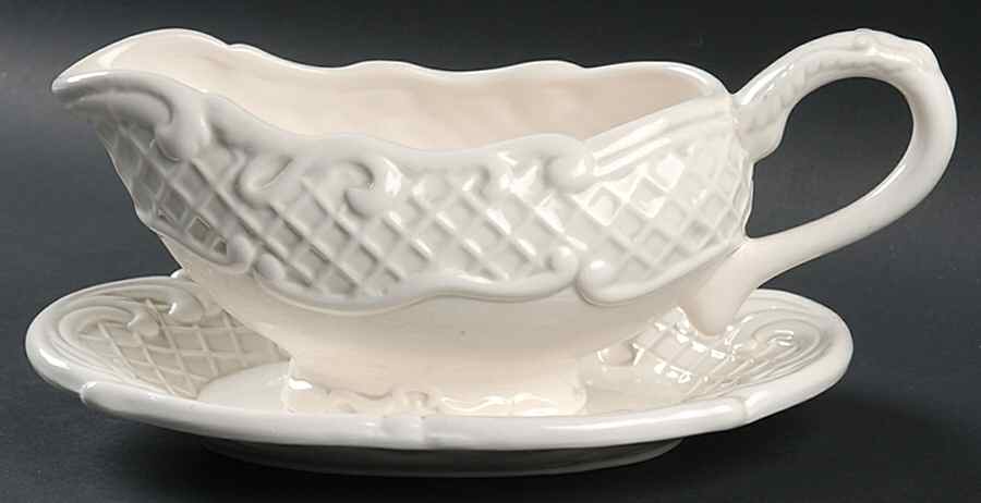 CLR23 Gravy Boat & Underplate/Relish by The Cellar (China)-1