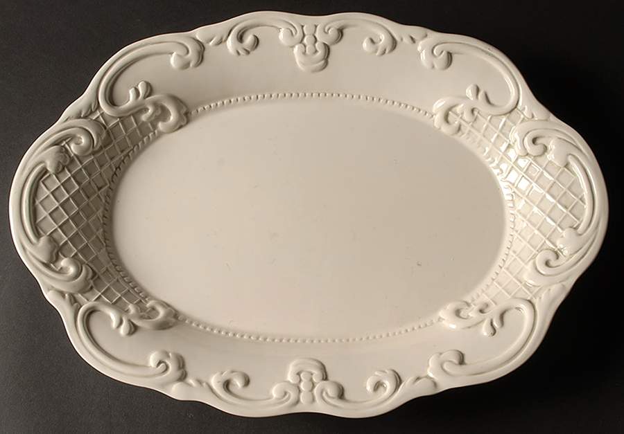 CLR23 18" Oval Serving Platter by The Cellar (China)-1