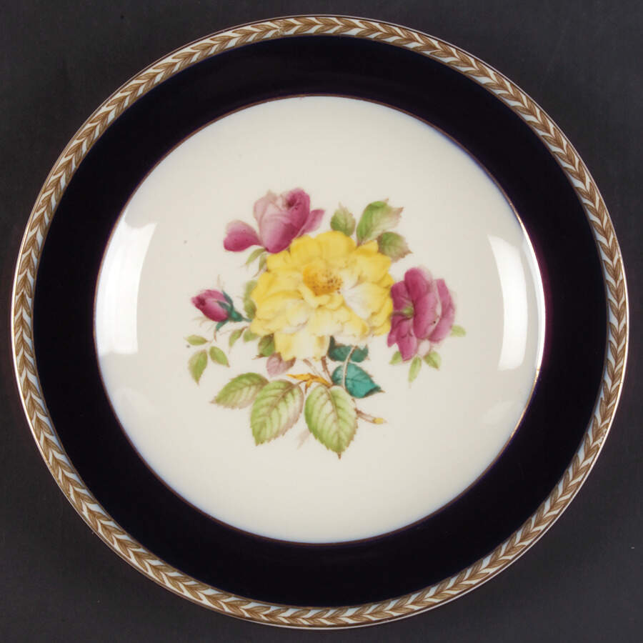 5977 Luncheon Plate by Crown Ducal-1
