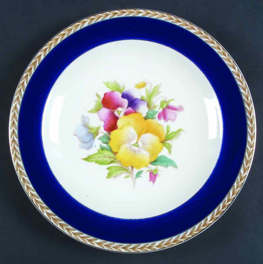 5977 Luncheon Plate by Crown Ducal-1