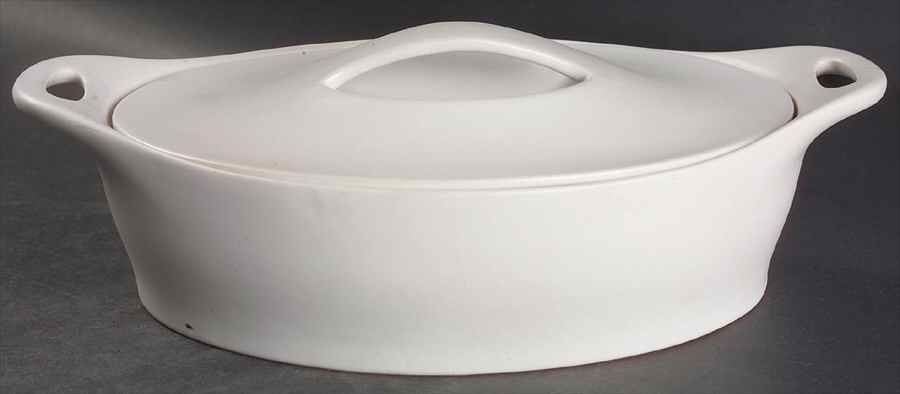 Creations Khaki 2 Quart Oval Covered Casserole by Corning Corelle-1