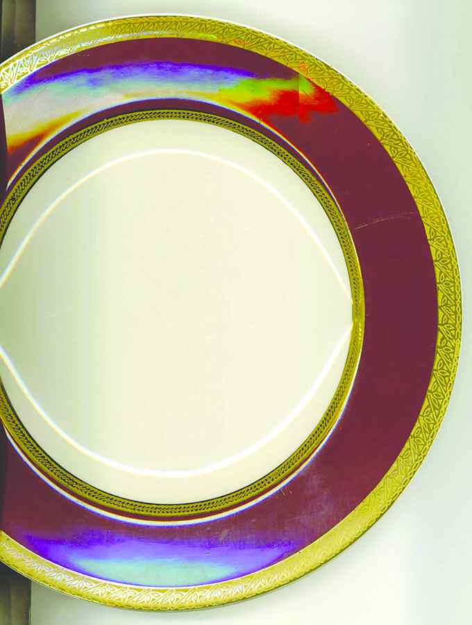 5057 (Maroon) Dinner Plate by Crown Ducal-1