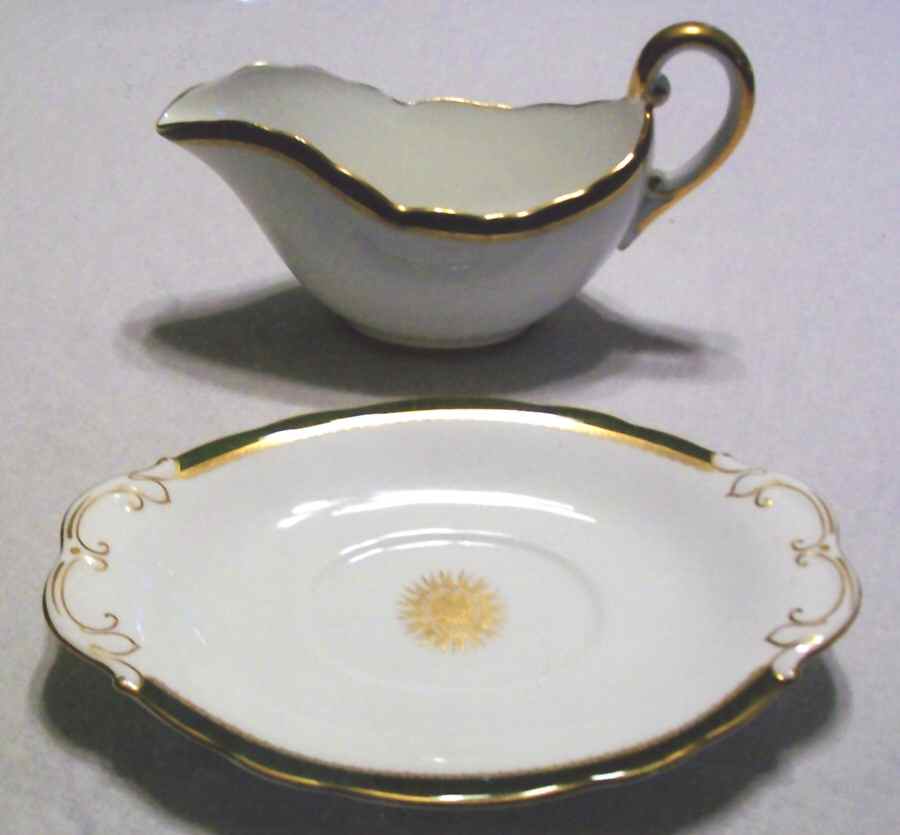COA122 Gravy Boat & Underplate by Coalport-1