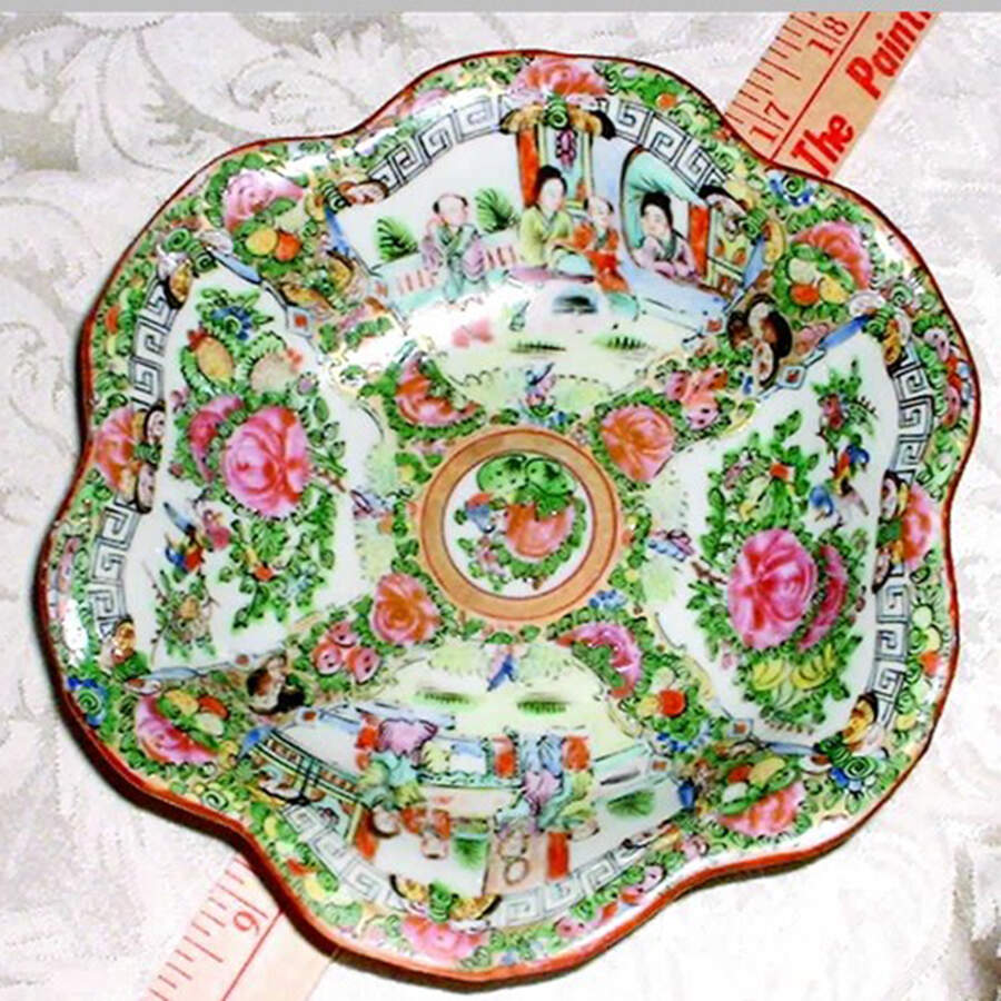 Rose Medallion (With People) Scalloped Salad Plate by China (Made in China)-1
