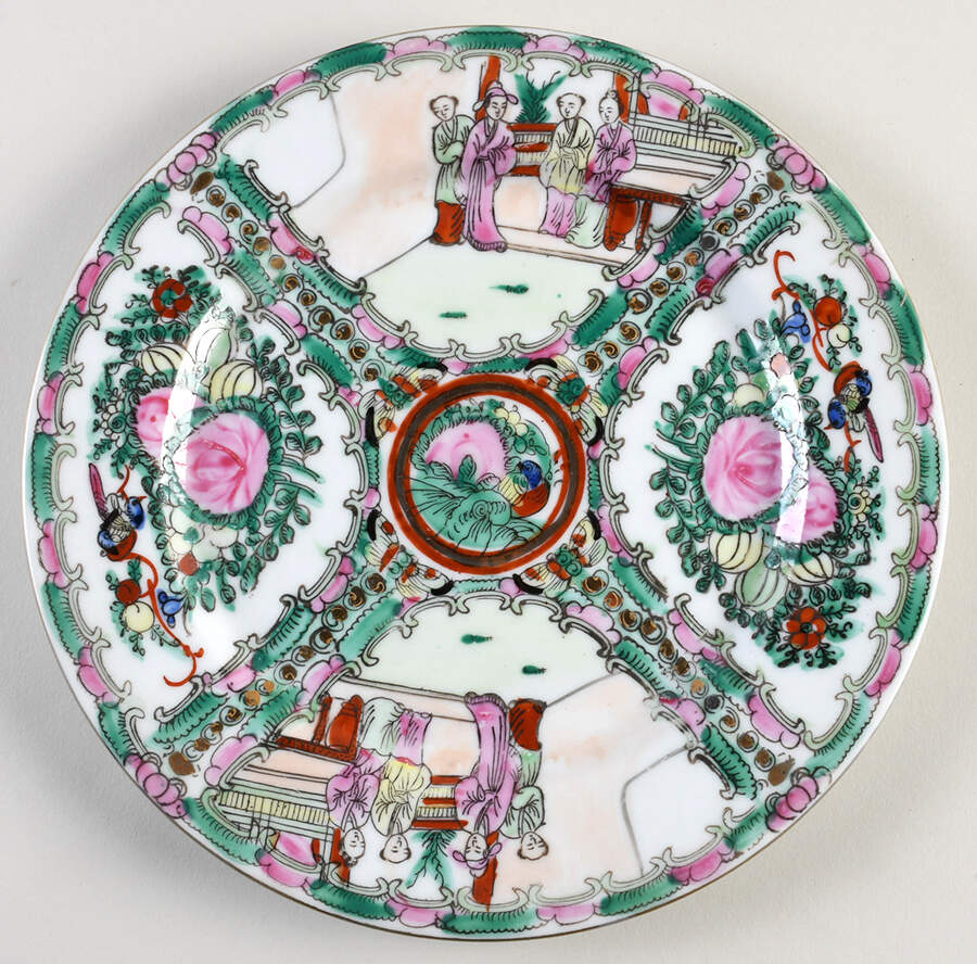 Rose Medallion (With People) Dinner Plate by China (Made in China)-1
