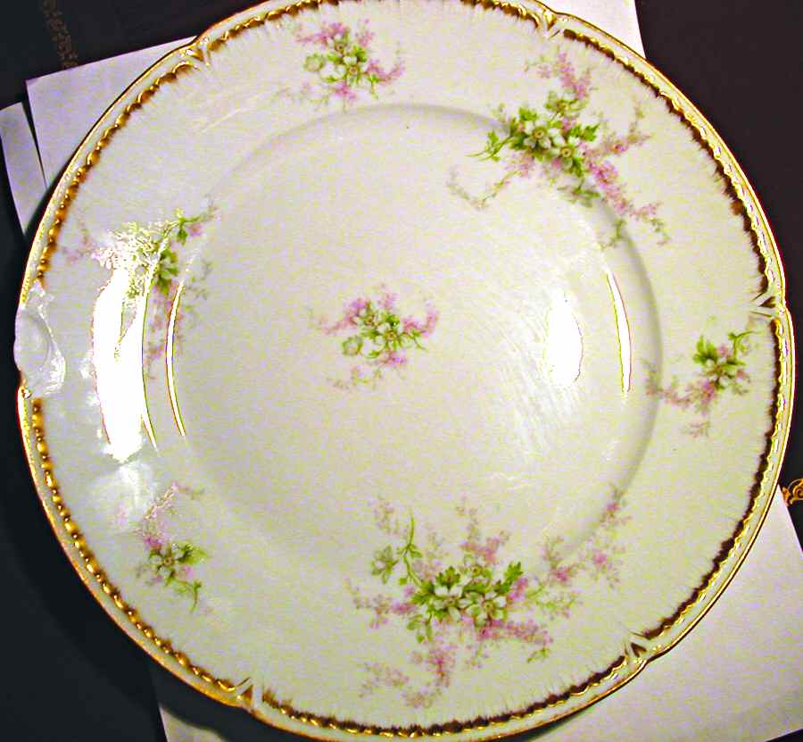CHF1113 Dinner Plate by Charles Field Haviland-1