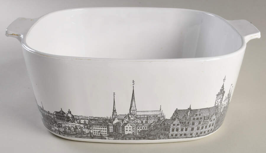 Renaissance 4 Quart Square Casserole No Lid by Corning Corelle-1