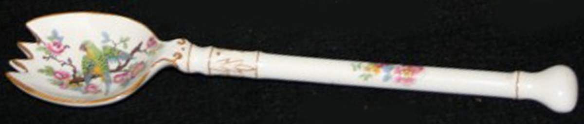 1059 Salad Serving Fork, Solid Piece by Crown Ducal-1