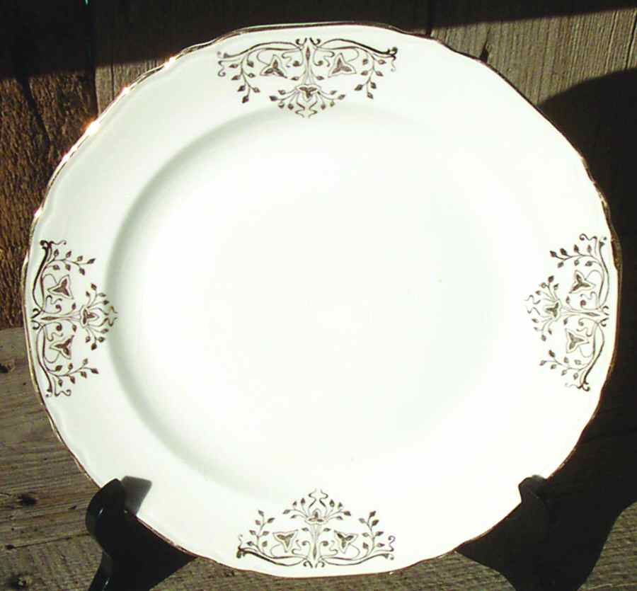 CRP144 Luncheon Plate by Crown Potteries-1