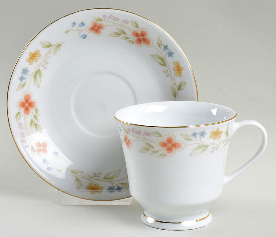 CX286 Footed Cup & Saucer Set by China (Made in China)-1