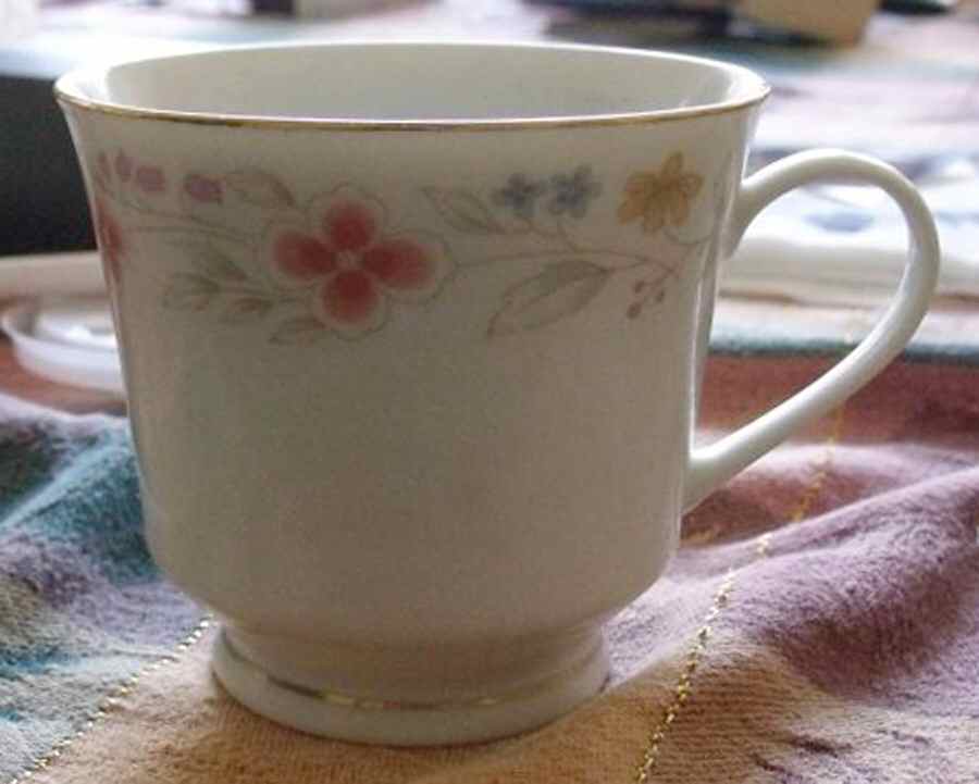 CX286 Footed Cup by China (Made in China)-1