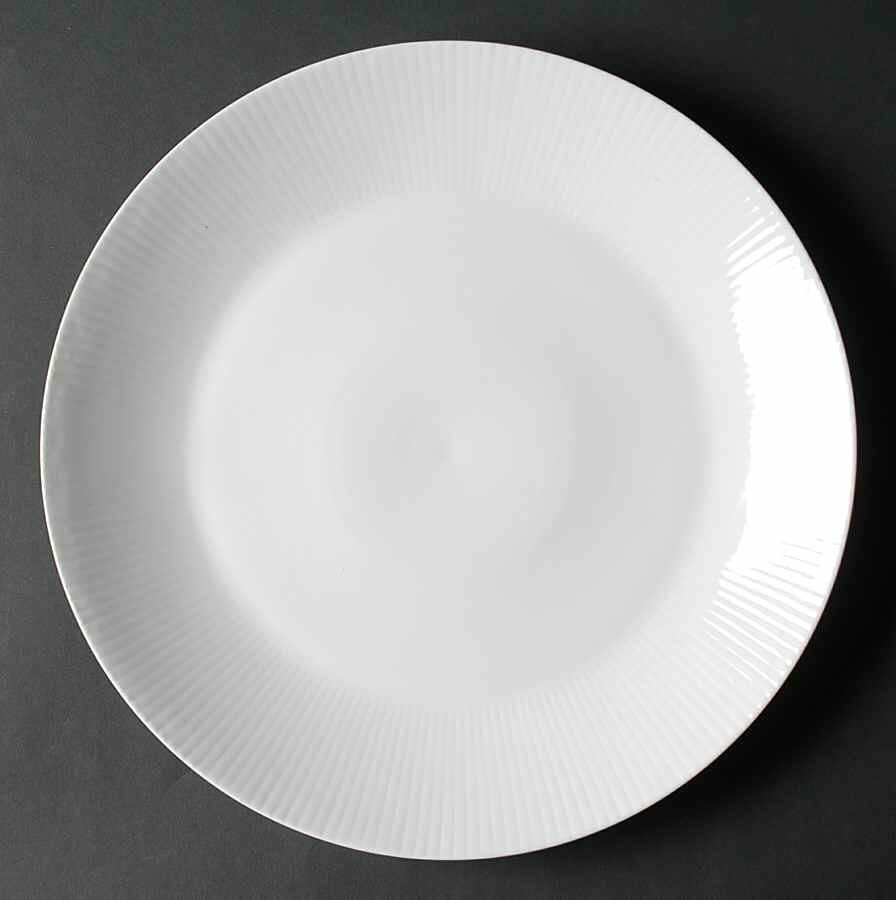 Horizon Dinner Plate by Crate & Barrel-1