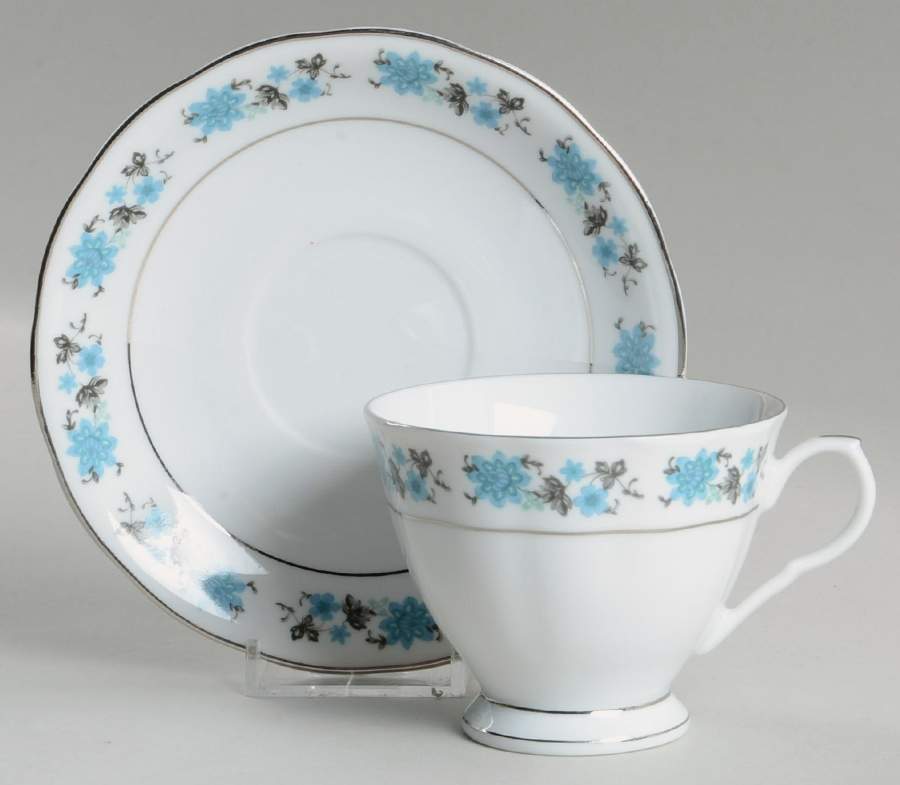 YSH1 Footed Cup & Saucer Set by Yong Sheng Porcelain-1