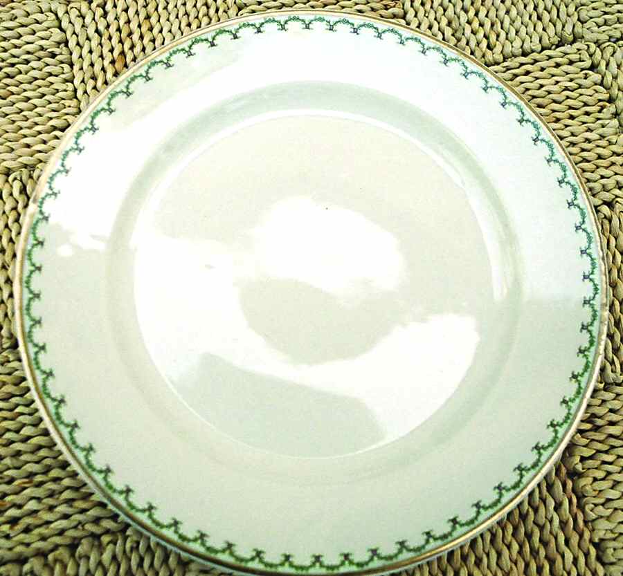 CHF1208 Dinner Plate by Charles Field Haviland-1