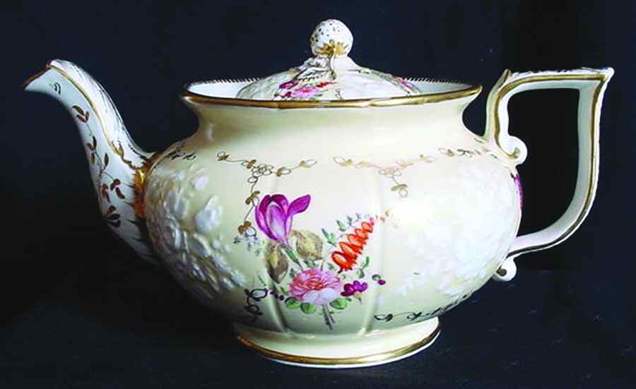 COA129 Teapot & Lid by Coalport-1