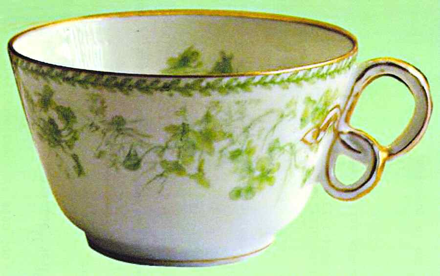 CHF1213 Flat Cup by Charles Field Haviland-1
