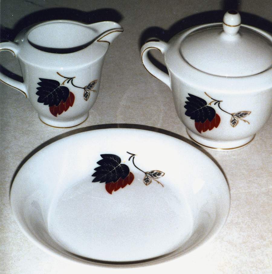 CHF1218 Sugar Bowl & Lid by Charles Field Haviland-1