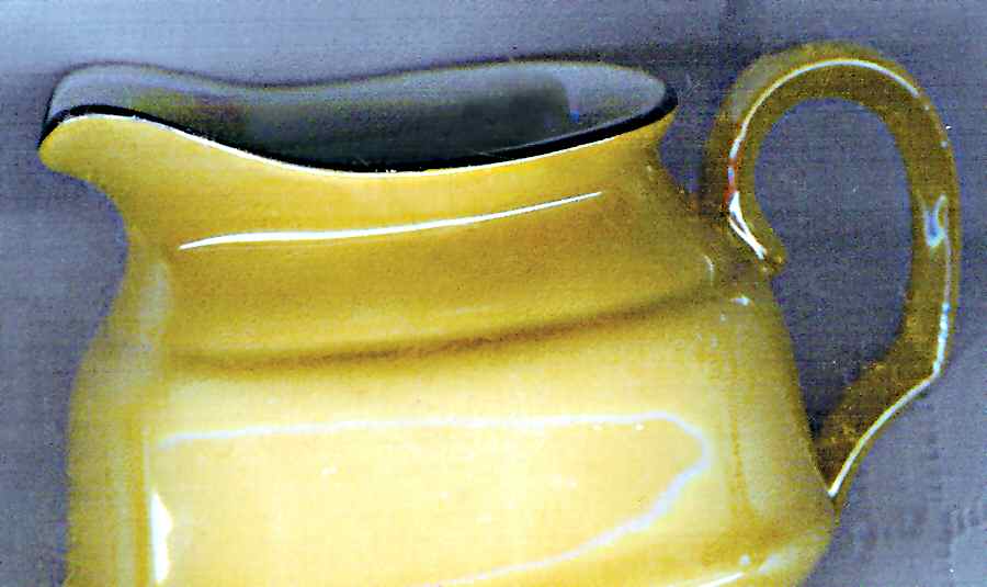CZE180 Creamer by Czechia-Czechoslovakia-1