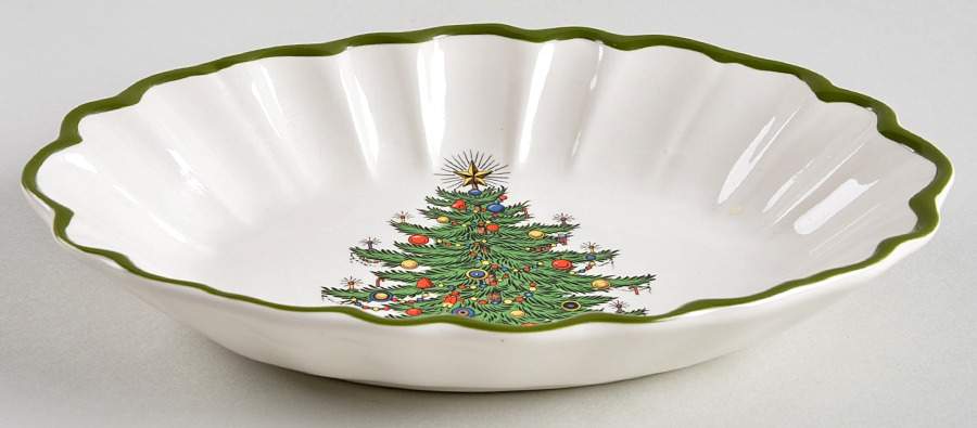 Christmas Tree (Narrow Green Band, Cream, Newer) Nut Dish by Cuthbertson-1