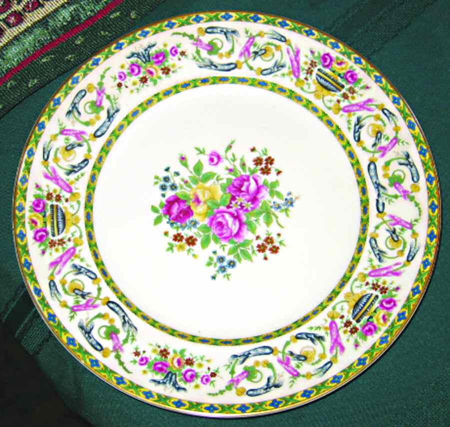 CHF1148 Dinner Plate by Charles Field Haviland-1