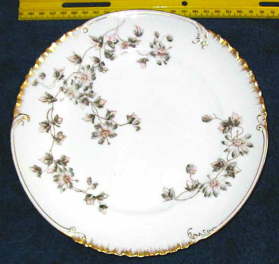 CHF1232 Dinner Plate by Charles Field Haviland-1