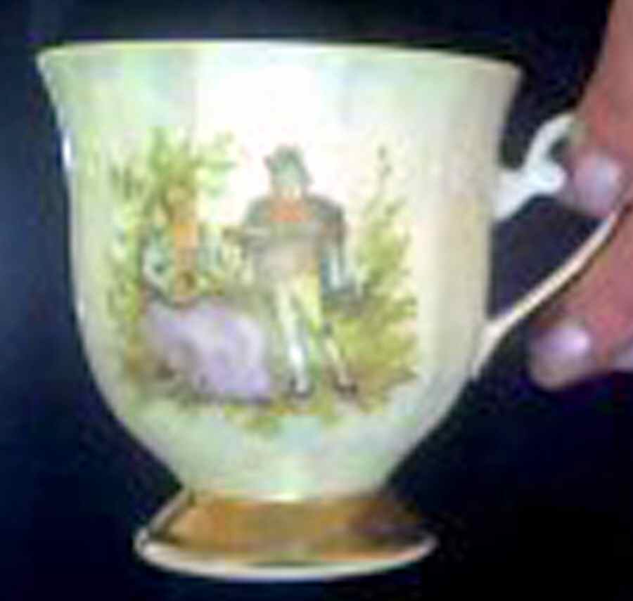 CHZ31 Footed Cup by Chodziez-Poland-1