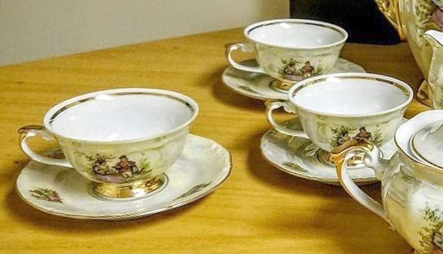 CHZ31 Footed Cup & Saucer Set by Chodziez-Poland-1